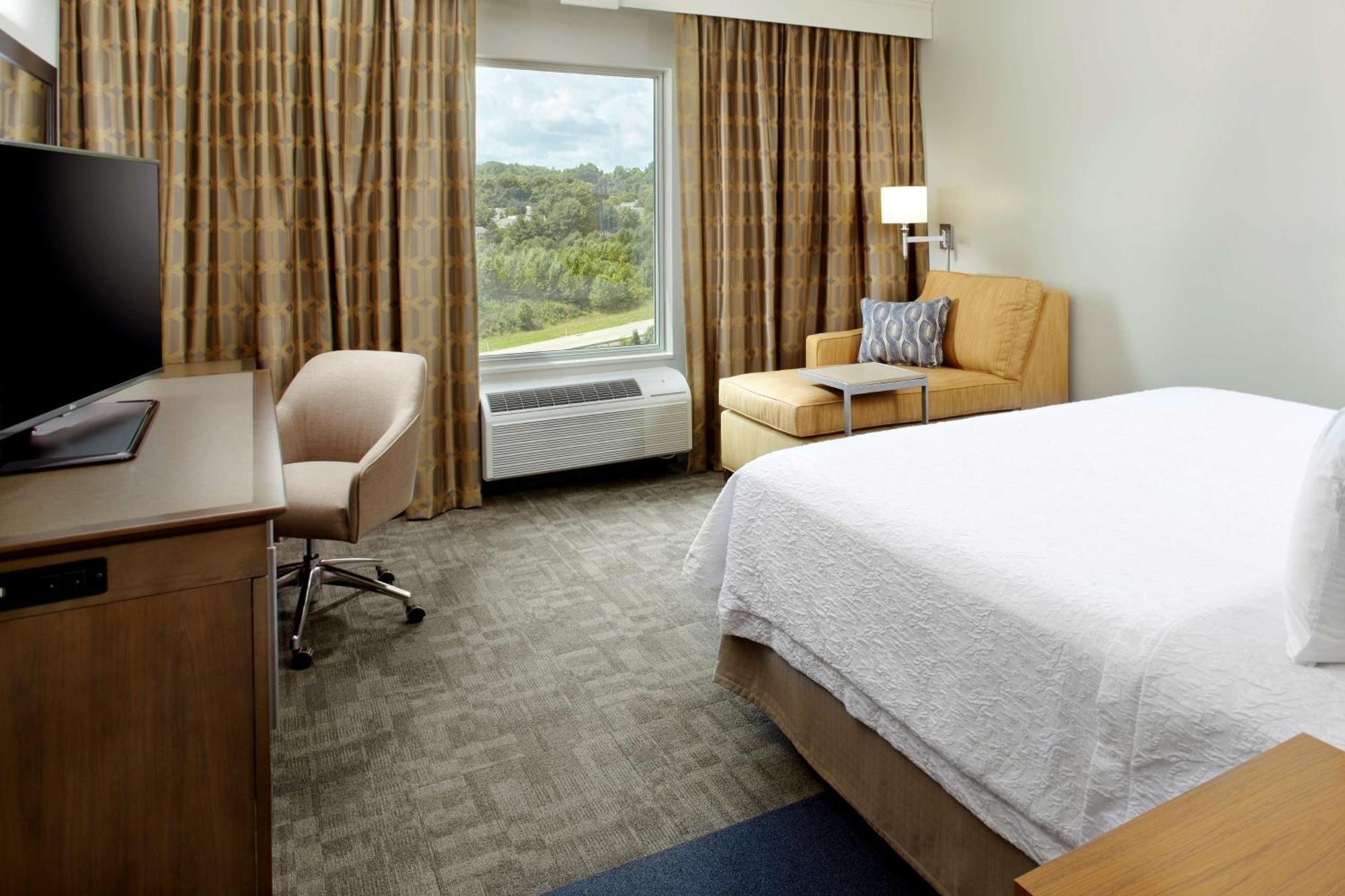 Hampton Inn & Suites Pittsburgh Airport South/Settlers Ridge Robinson Township  Bagian luar foto